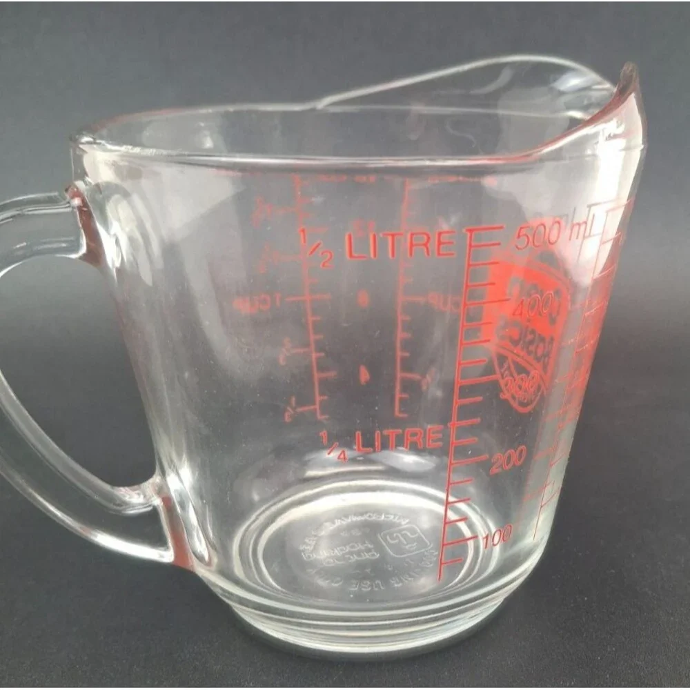 Anchor Hocking Red Oven Originals 2 Cup Glass Measuring Cup 1/2 Liter Vintage
